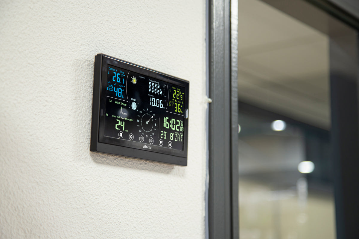 Alecto WS3875 - Professionelle 6-in-1 Wetterstation - Kabelloser Außensensor - Schwarz